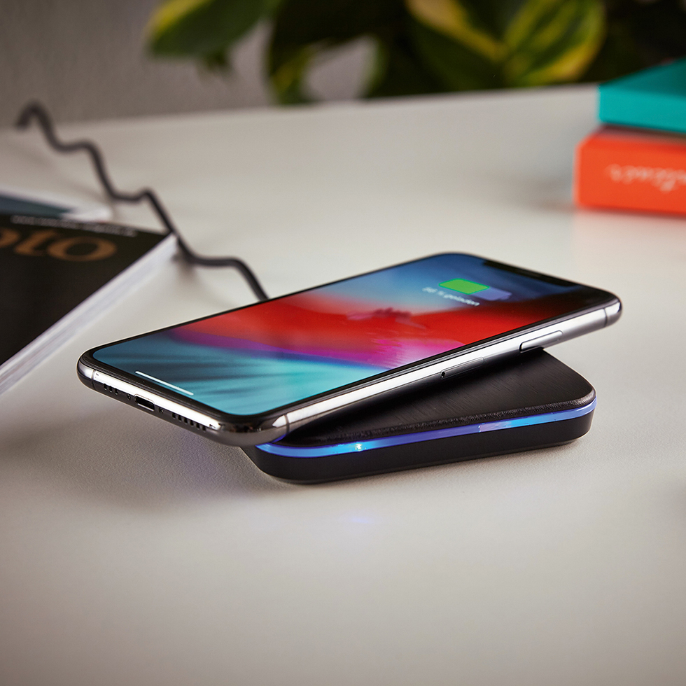 Ladegerät mit drahtloser Ladefunktion CP03 induktiv Ladegerät mit drahtloser Ladefunktion CP03 induktiv