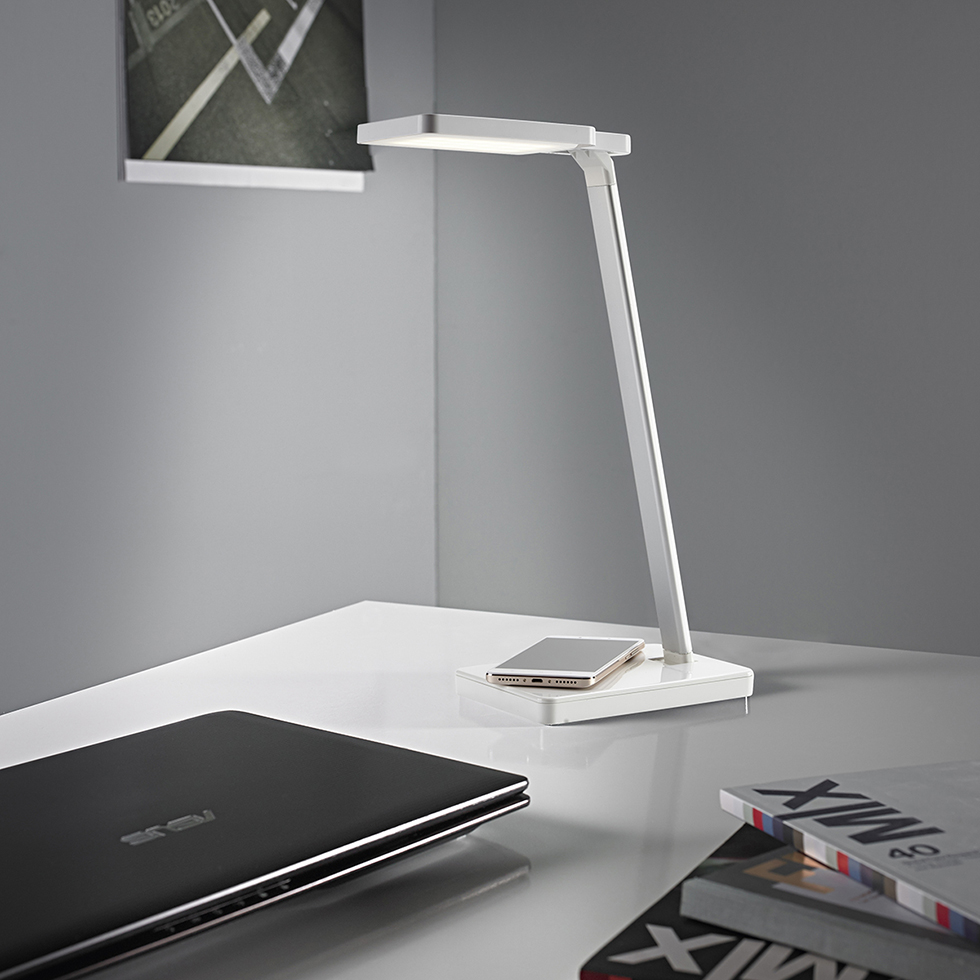 LED-Schreibtischleuchte T123 B-Ware