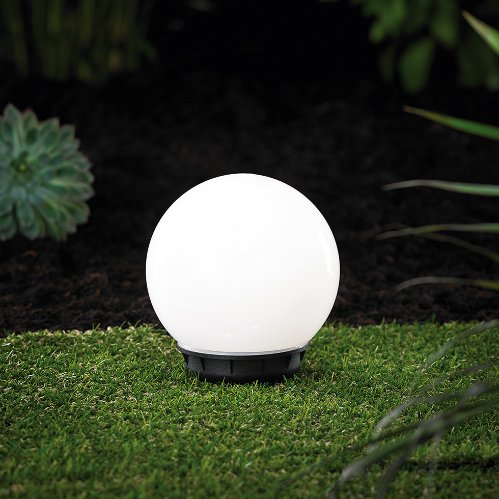 MeLiTec Solar Gartenleuchte SO16-2 Kugel 15 cm, weiß Sphäre, Gras, Pflanze, Golfball, Sport,