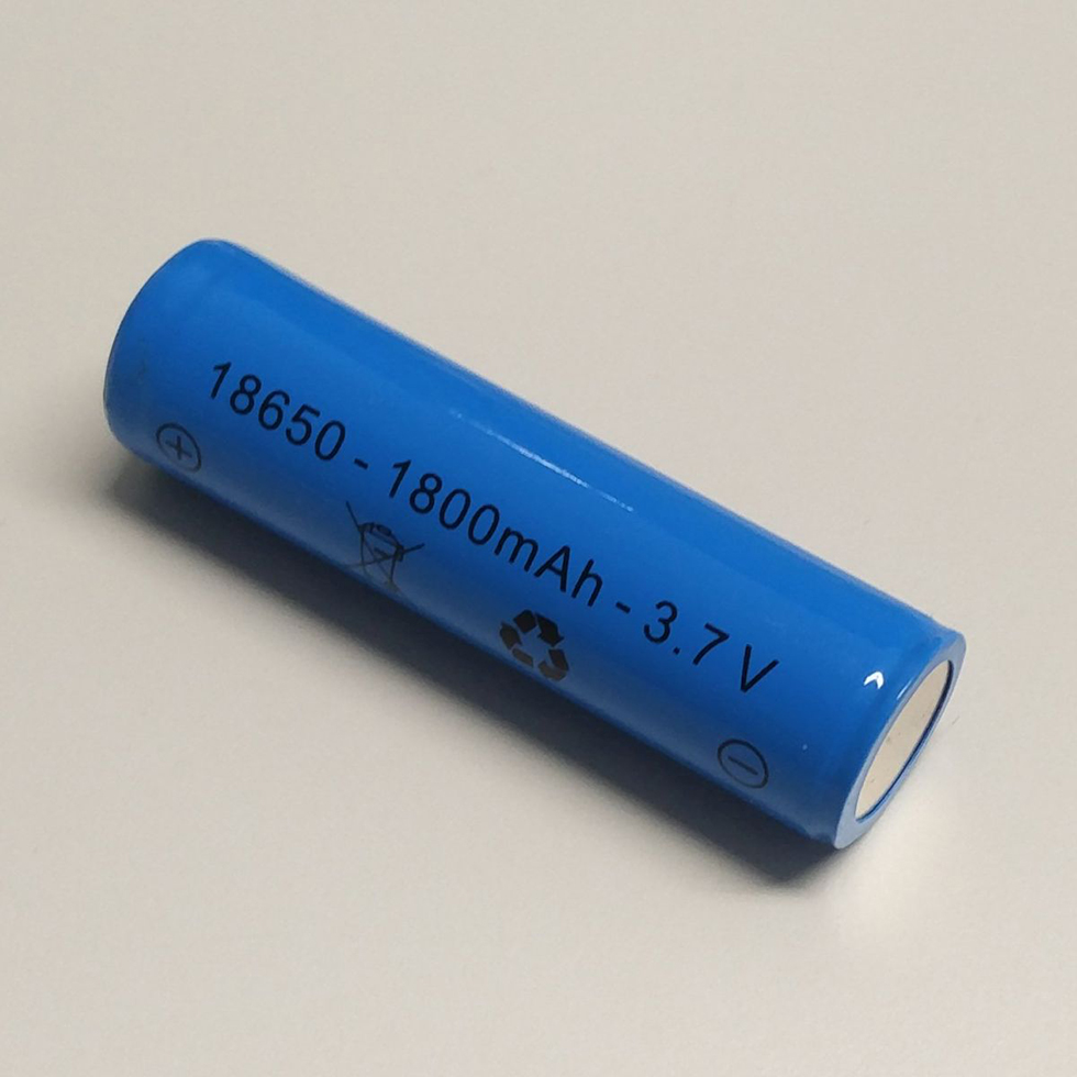 Lithium-Ionen Akku Typ 18650 1800mAh 3,7V Lithium-Ionen Akku Typ 18650 1800mAh 3,7V